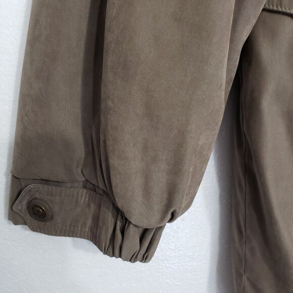 Outbrook Woman 1X Coat with Hood and Zippered Pockets - Picture 5 of 9